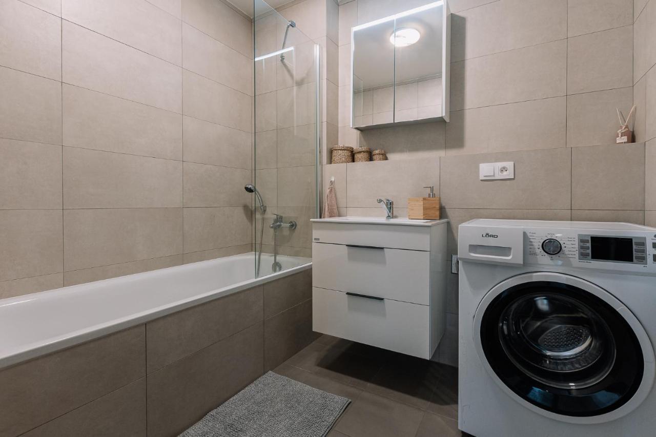 Skau 1 Old Town Family & Business Apartment Free Parking Bratislava Exteriér fotografie