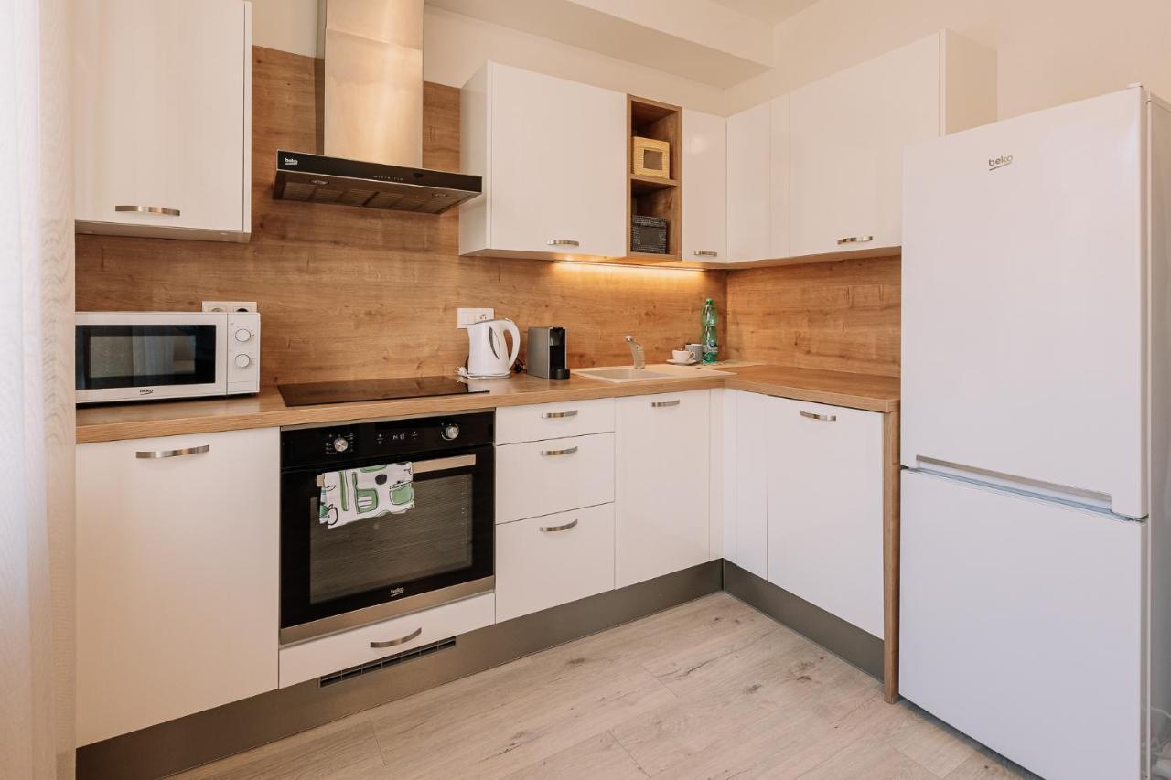 Skau 1 Old Town Family & Business Apartment Free Parking Bratislava Exteriér fotografie