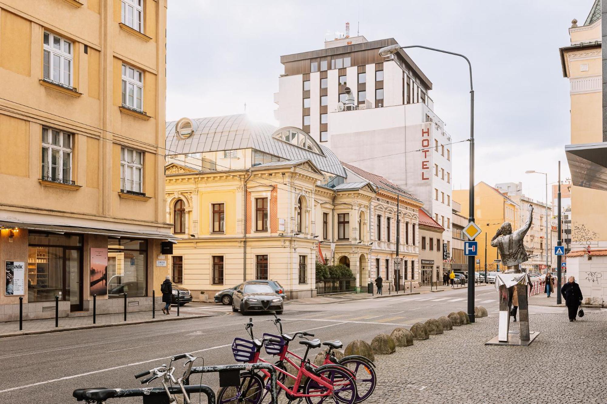 Skau 1 Old Town Family & Business Apartment Free Parking Bratislava Exteriér fotografie
